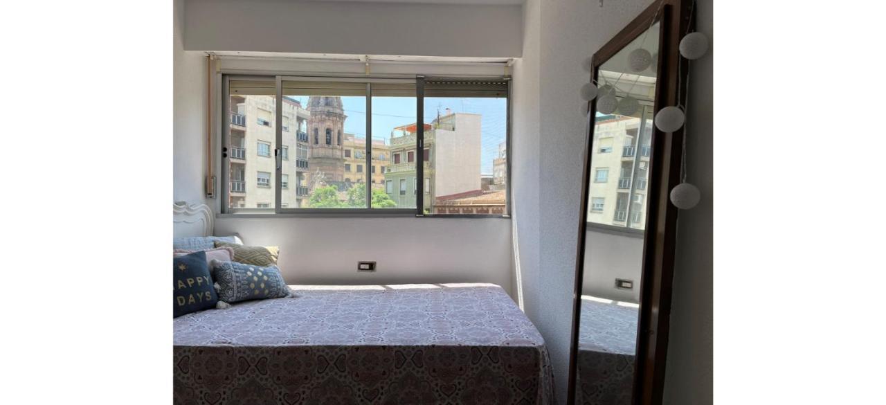 City Center Homestay Valencia Bagian luar foto
