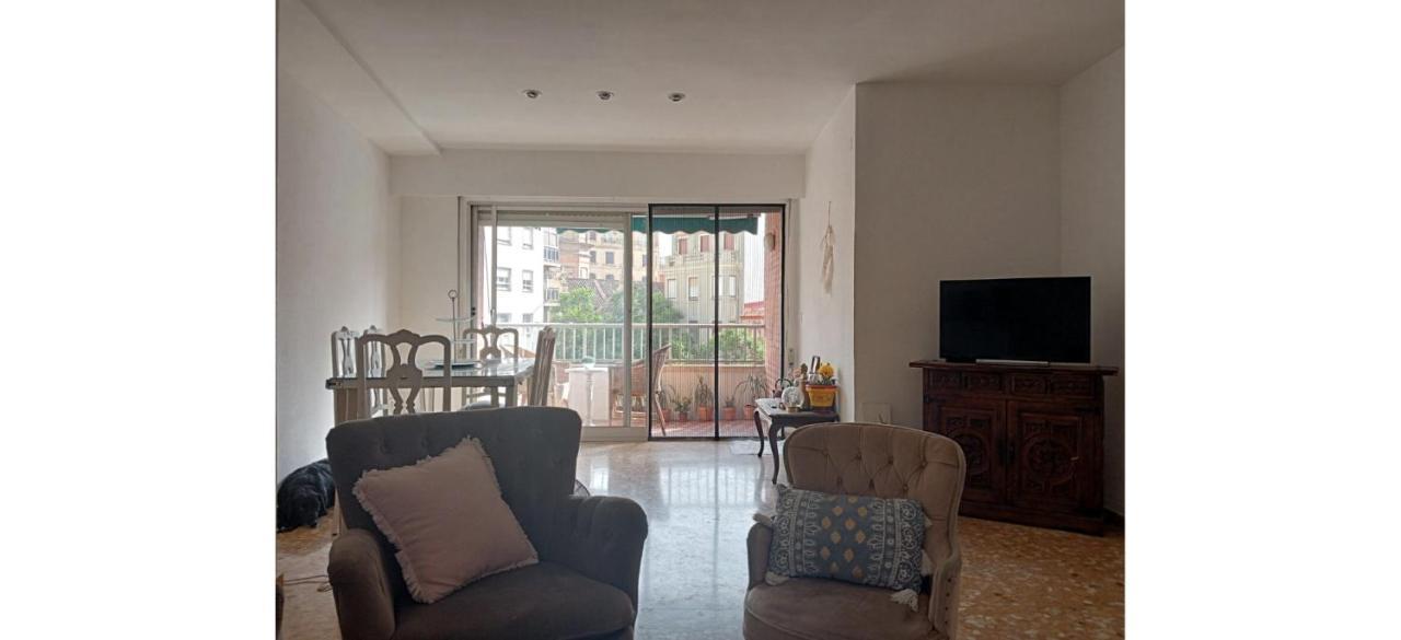 City Center Homestay Valencia Bagian luar foto