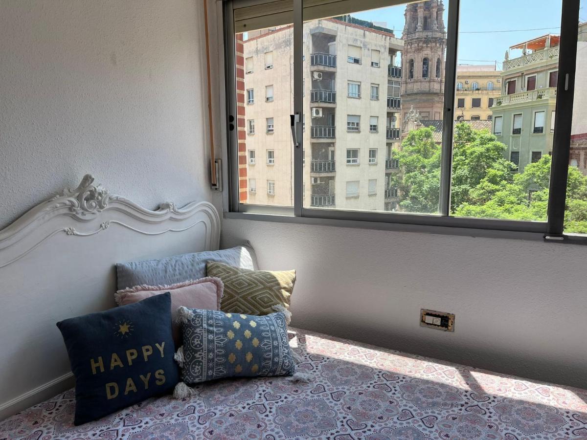 City Center Homestay Valencia Bagian luar foto
