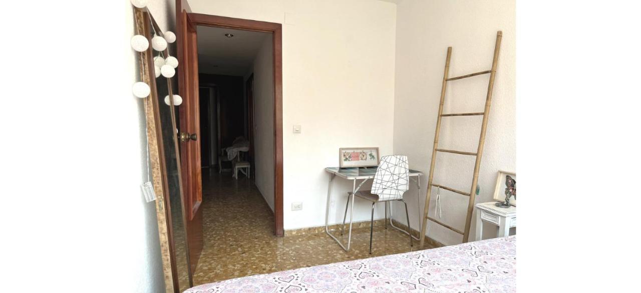 City Center Homestay Valencia Bagian luar foto
